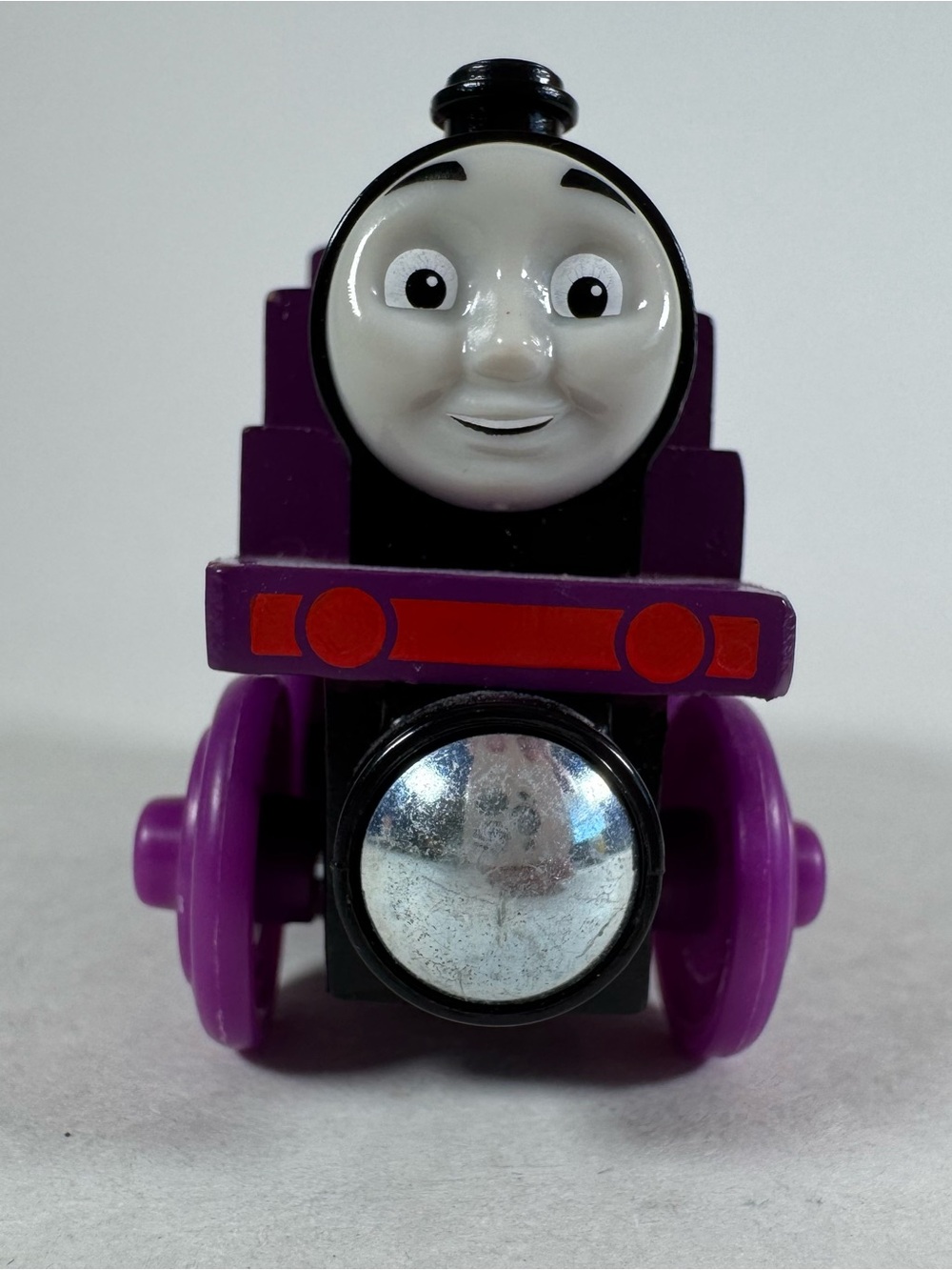 Thomas And Friends Dynamite Ryan Train Car Purple Black Wooden Plastic 3" GGH26 - Picture 2 of 9